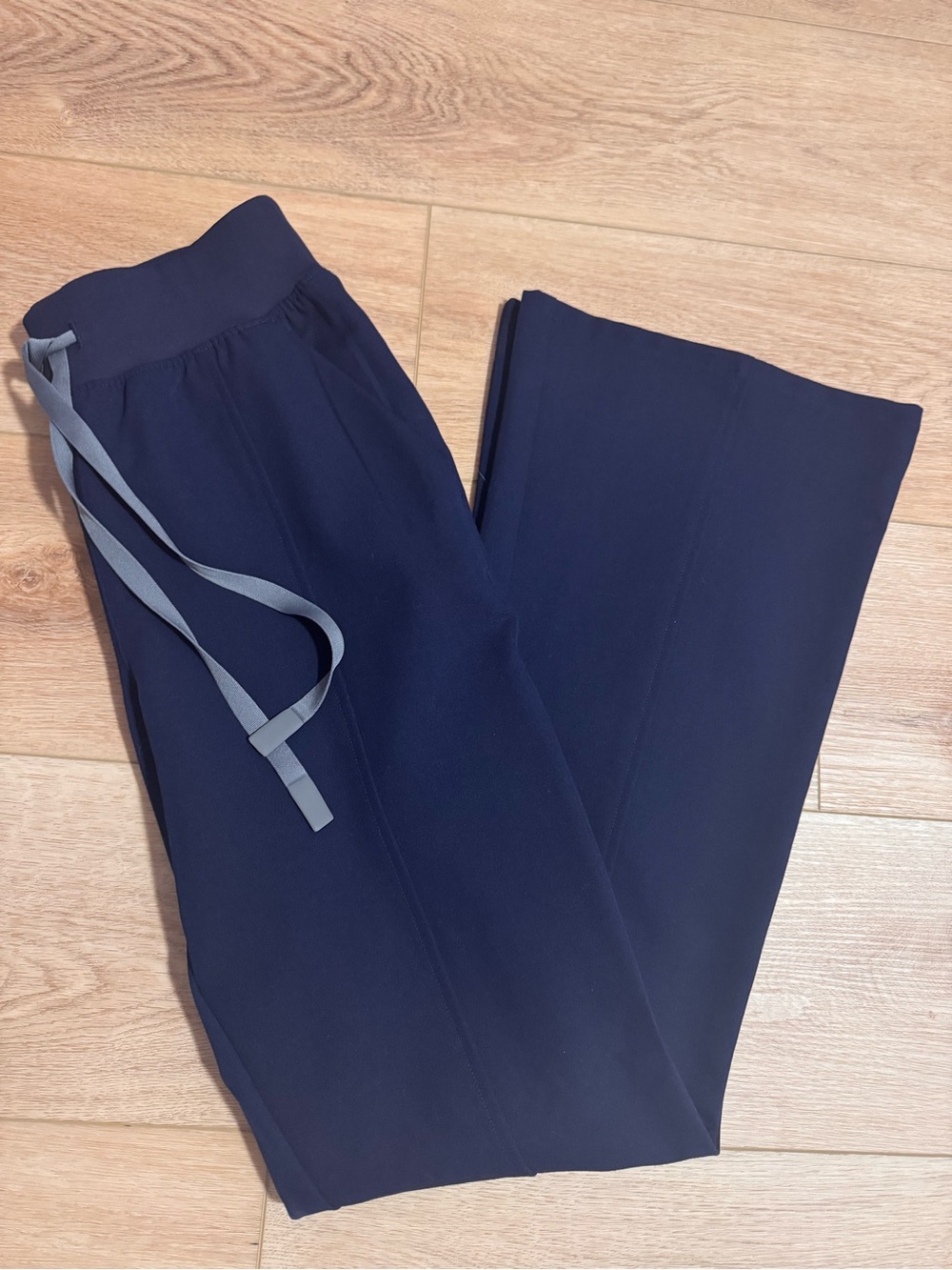 Women’s FIGS Isabel High-Rise Wide-Leg Scrub Pants XS
